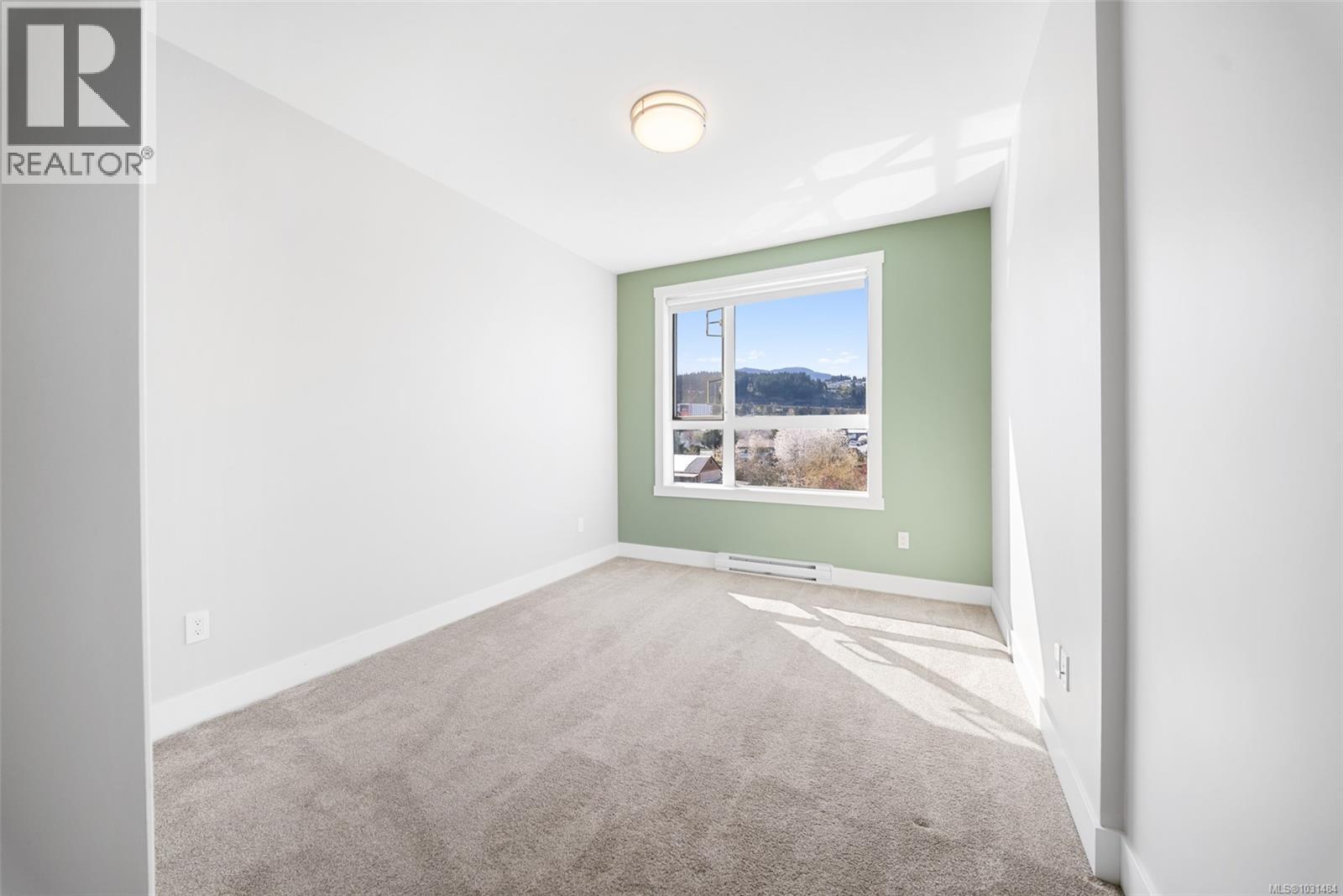 205 525 Third St, Nanaimo