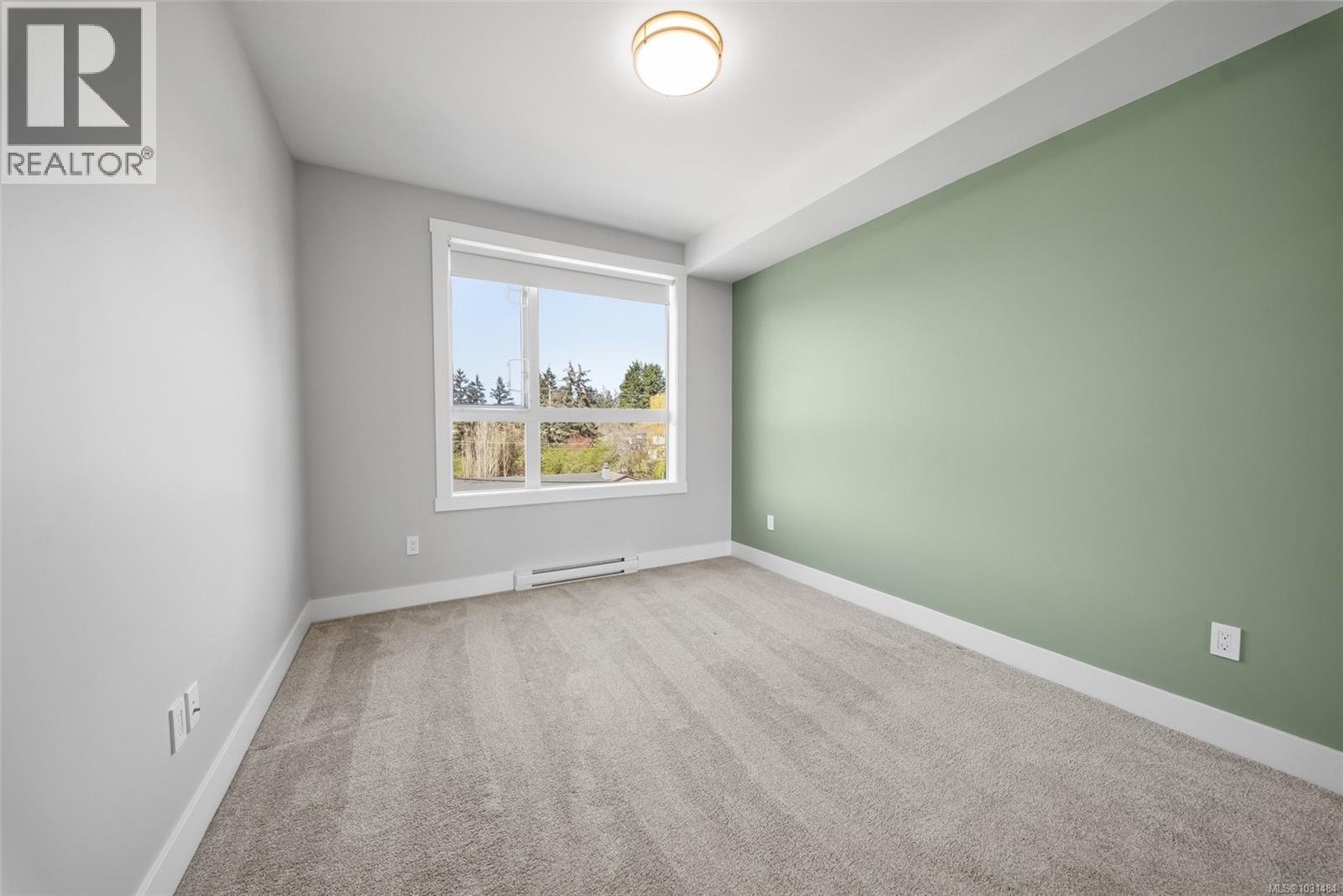 205 525 Third St, Nanaimo