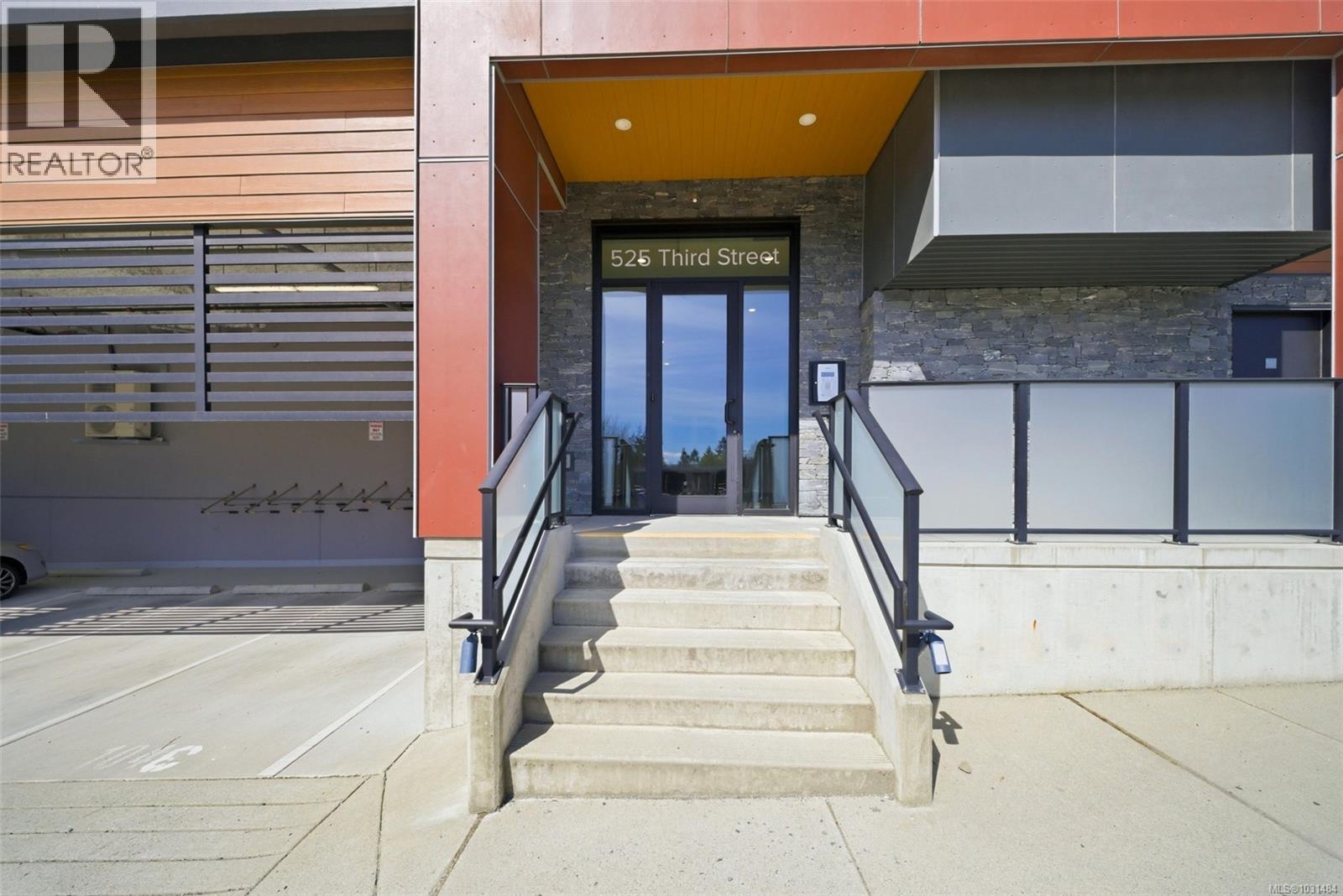 205 525 Third St, Nanaimo