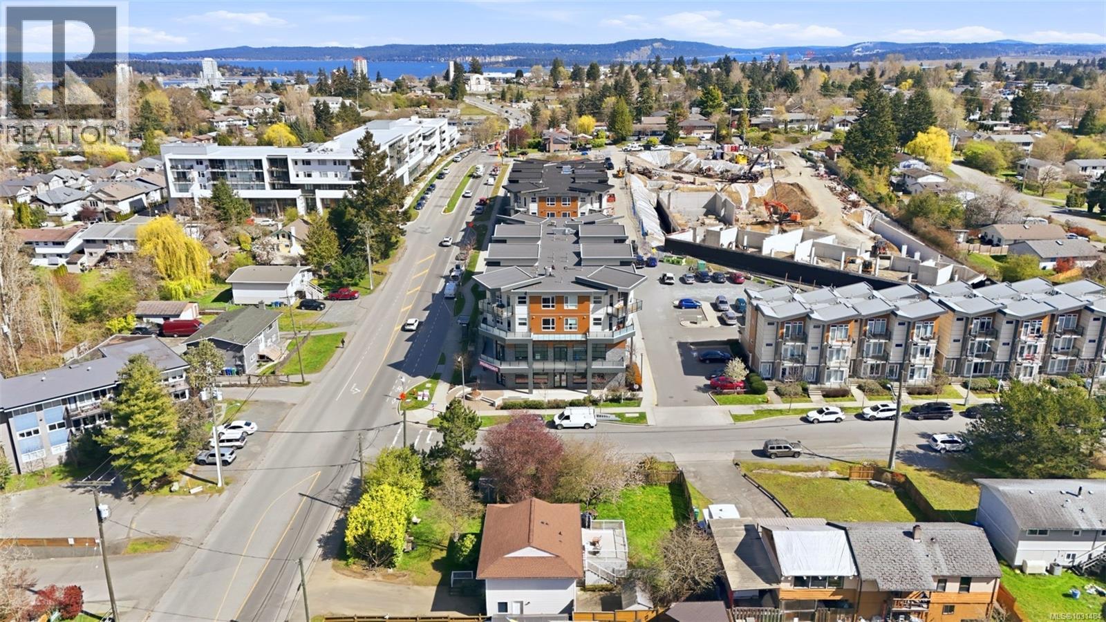 205 525 Third St, Nanaimo