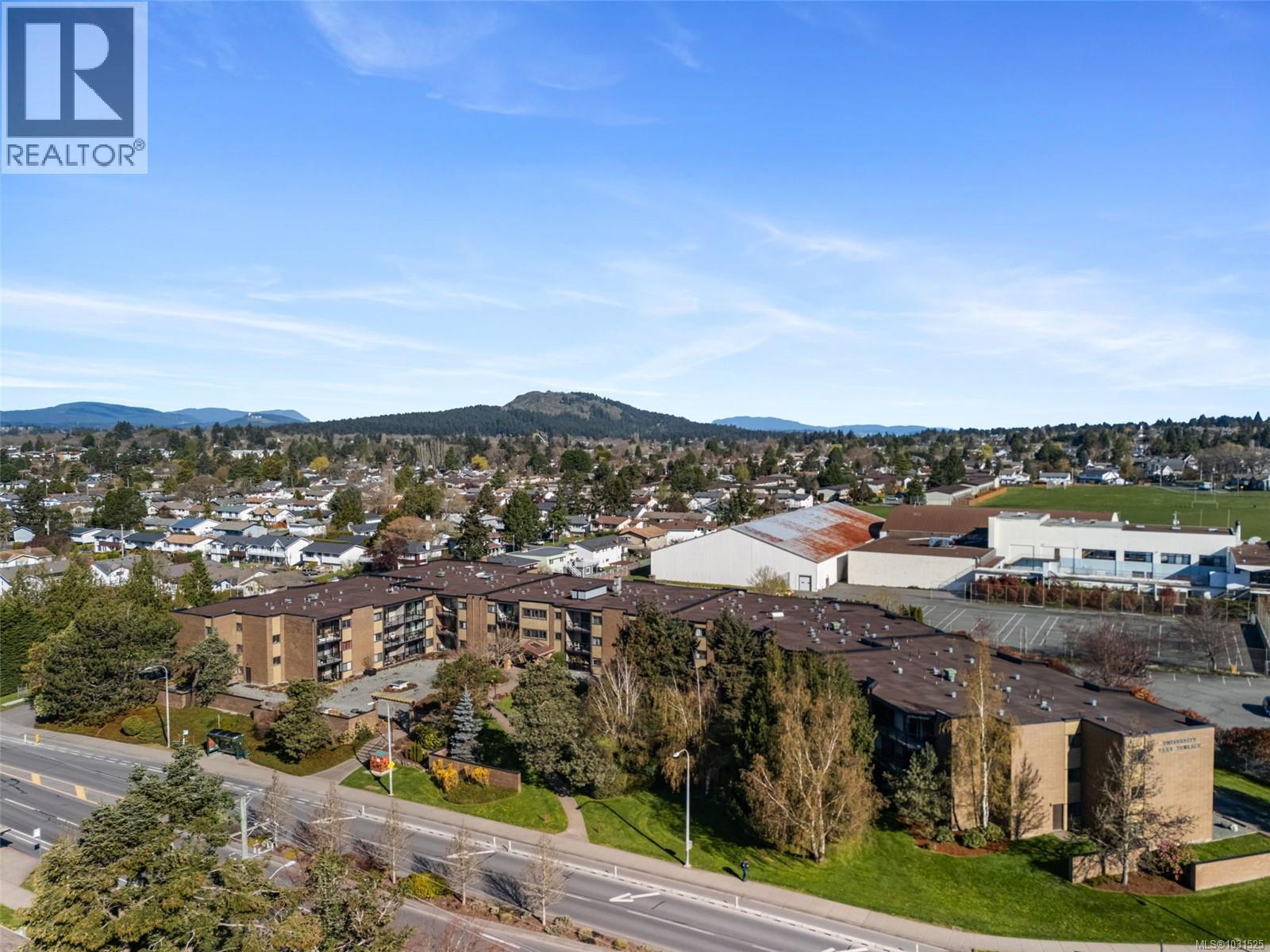 319 1870 McKenzie Avenue, Saanich