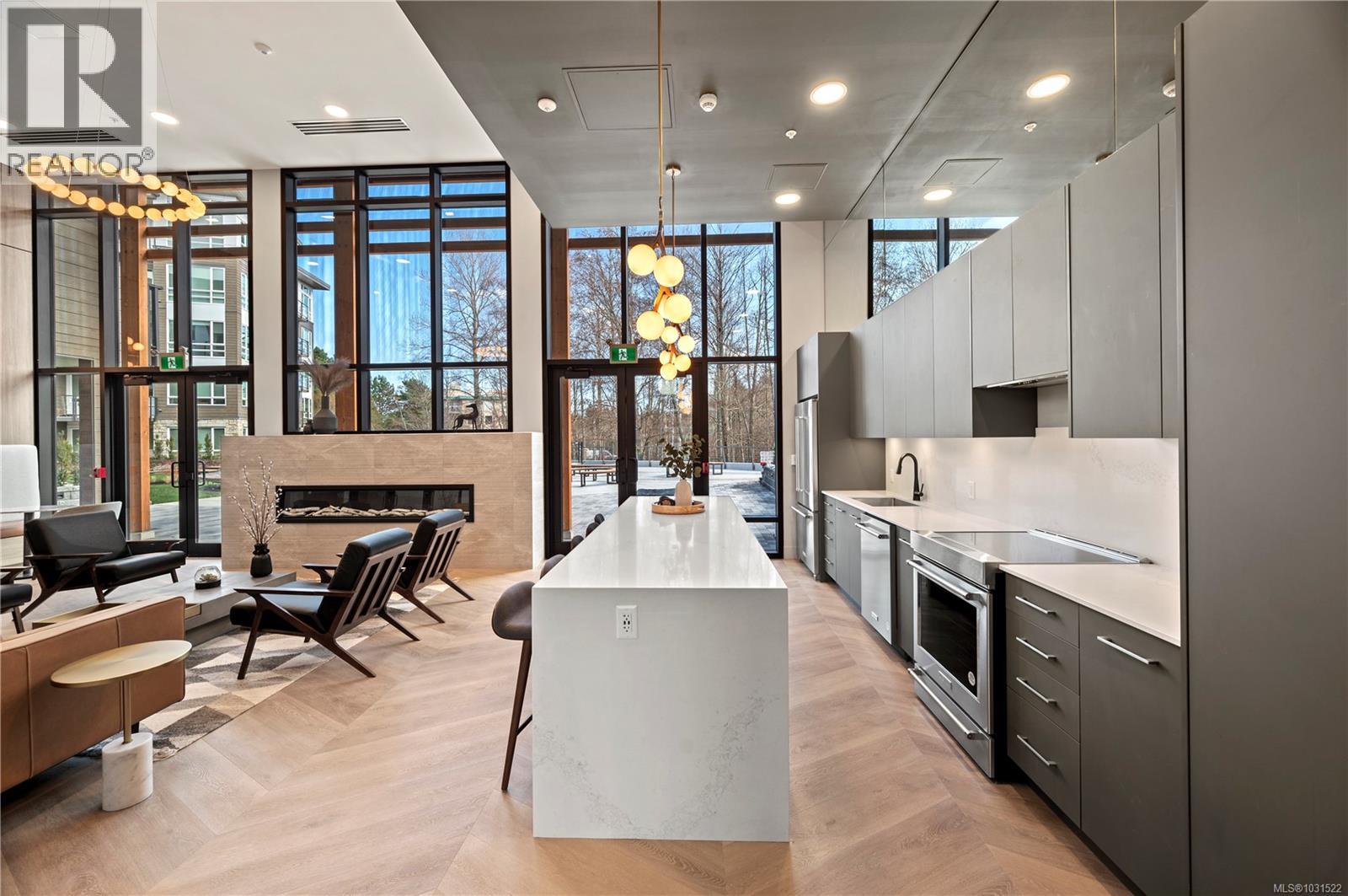 #542 920 REUNION AVE - 31