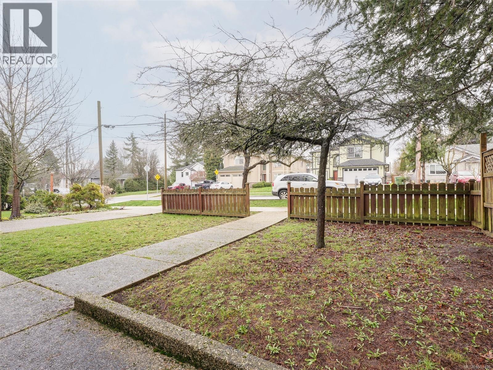 3260 Seaton St - 25