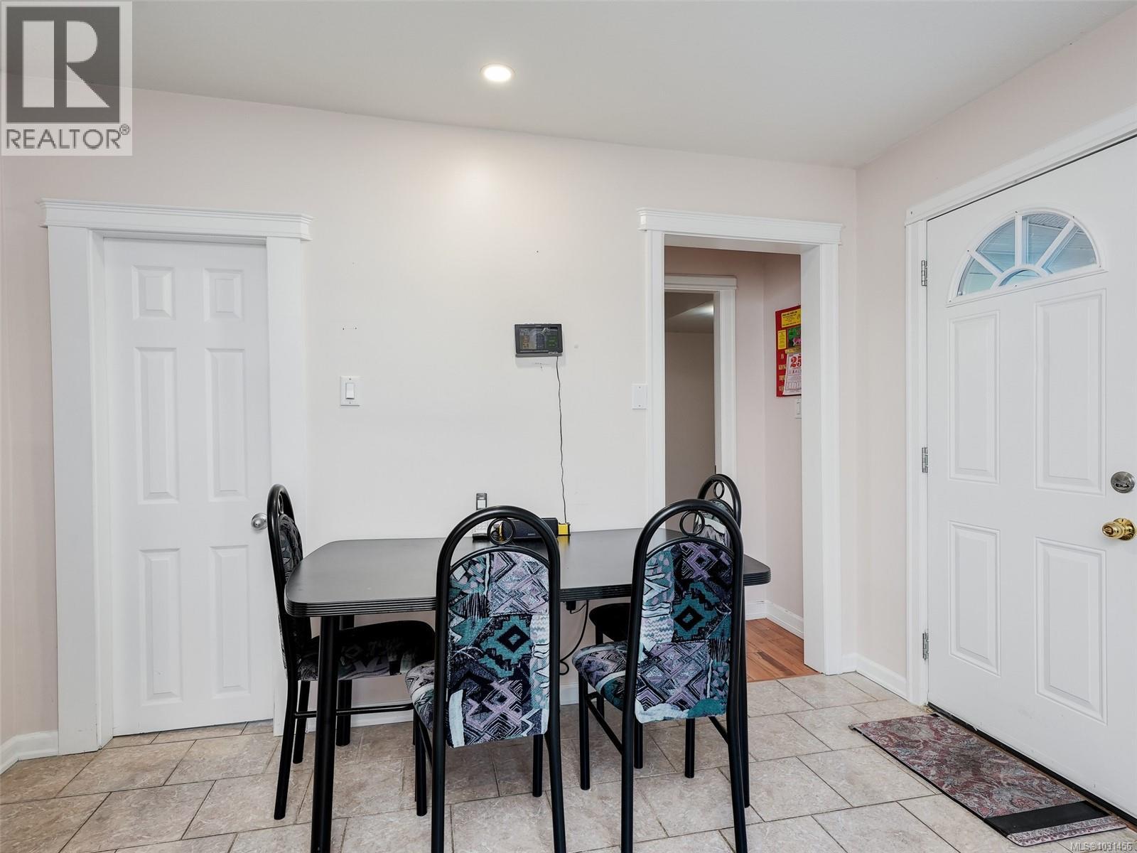  3260 Seaton Street, Saanich