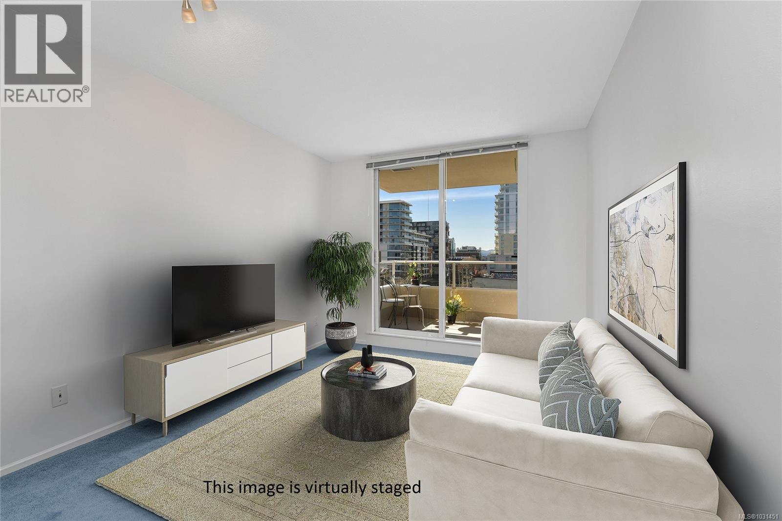 #607 930 YATES St - 3