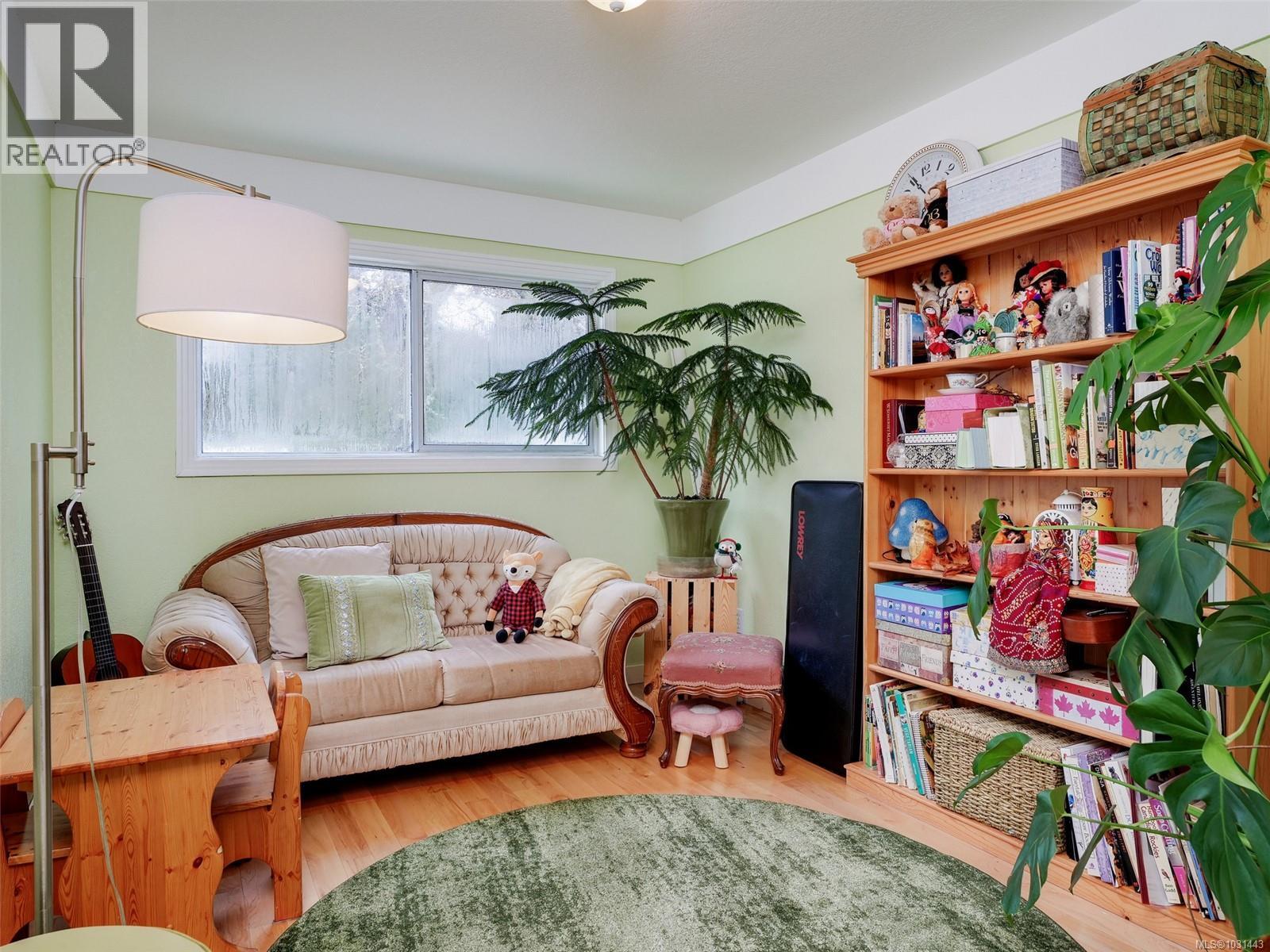  3900 Ascot Drive, Saanich