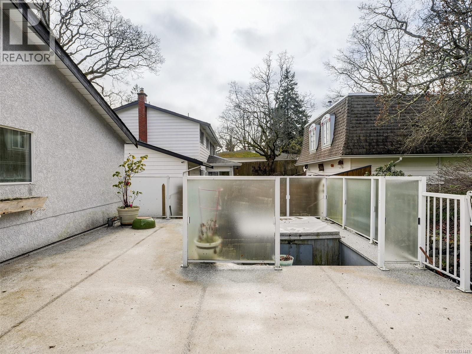  3900 Ascot Drive, Saanich