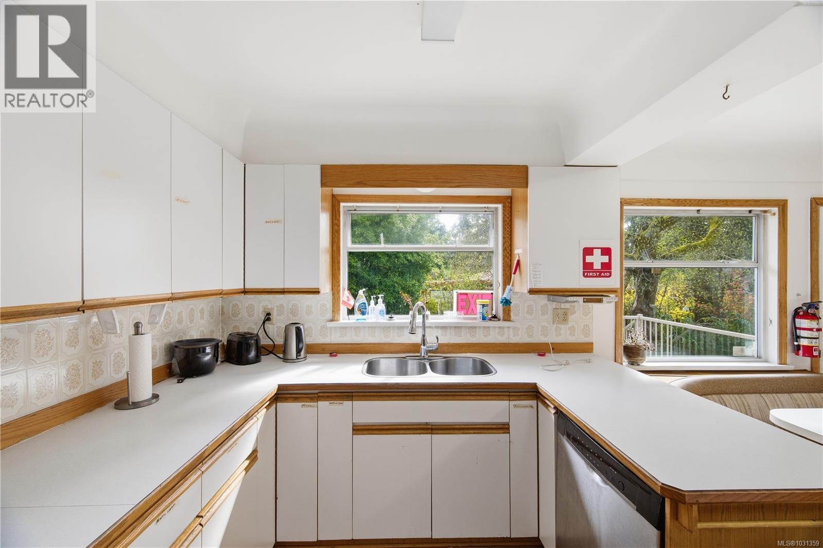  517 Allandale Road, Colwood