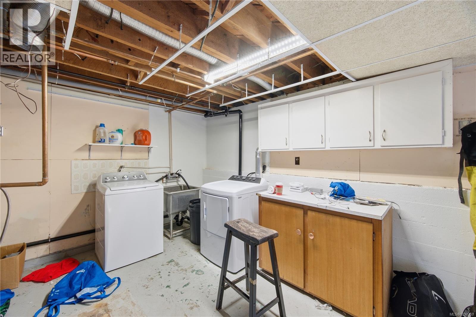  517 Allandale Road, Colwood