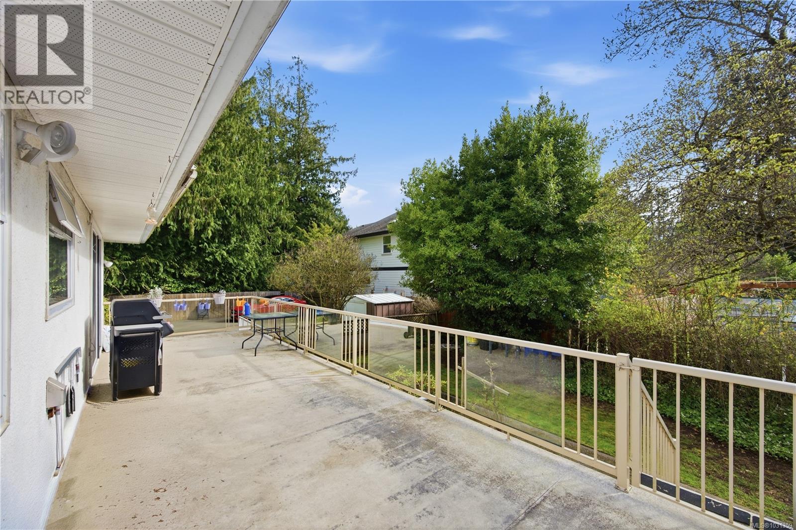  517 Allandale Road, Colwood