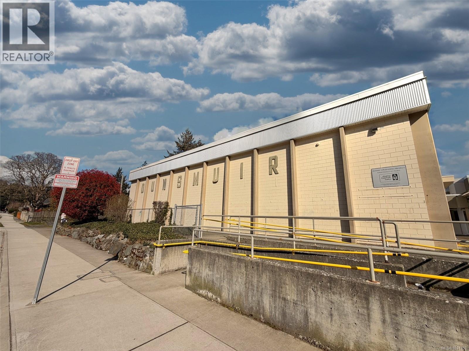  517 Allandale Road, Colwood