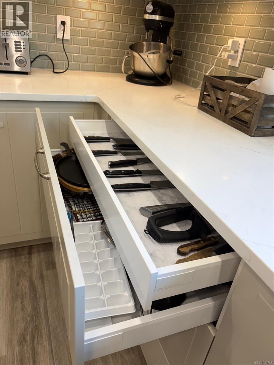  3111 Esson Road, Saanich