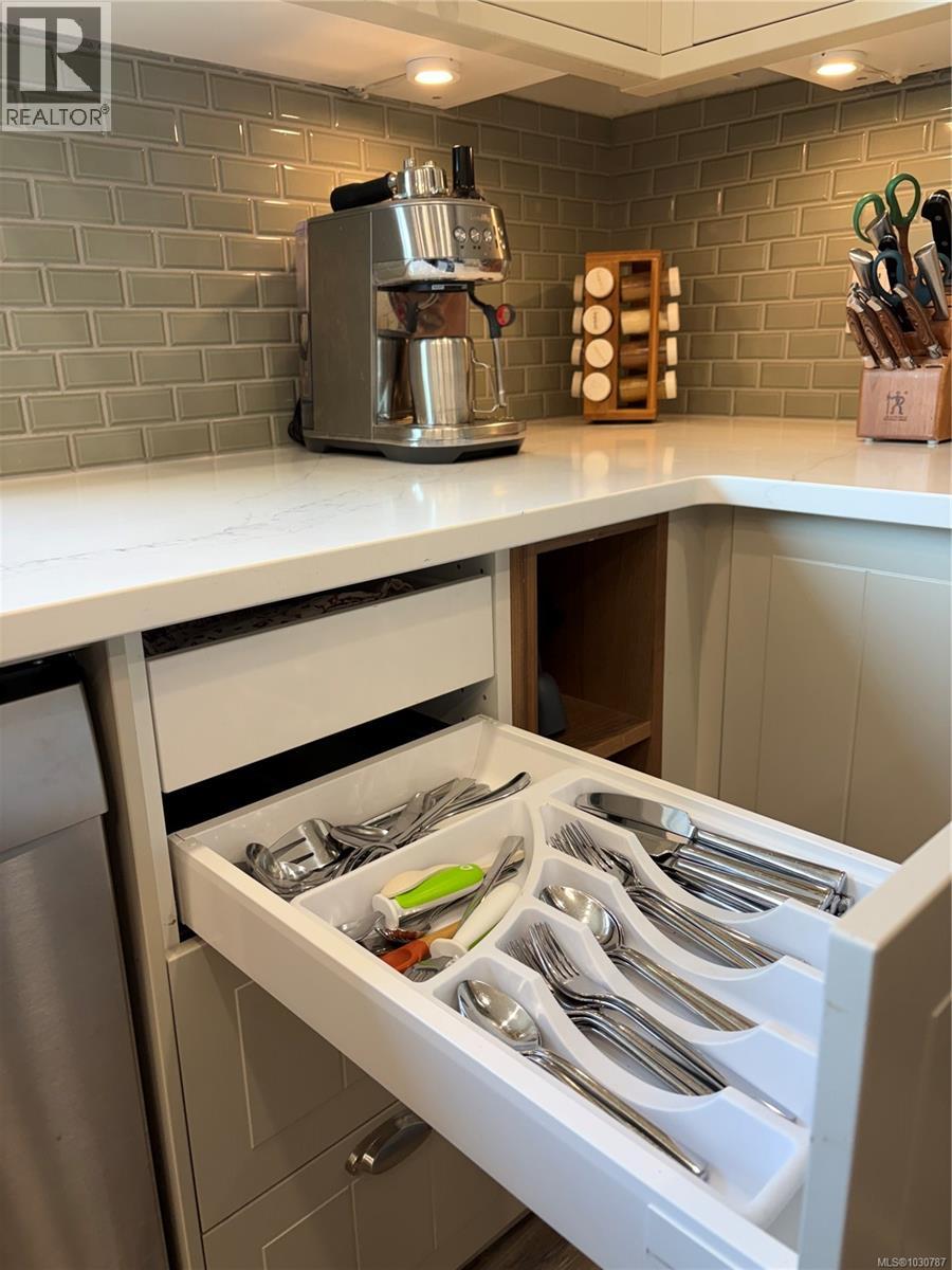  3111 Esson Road, Saanich