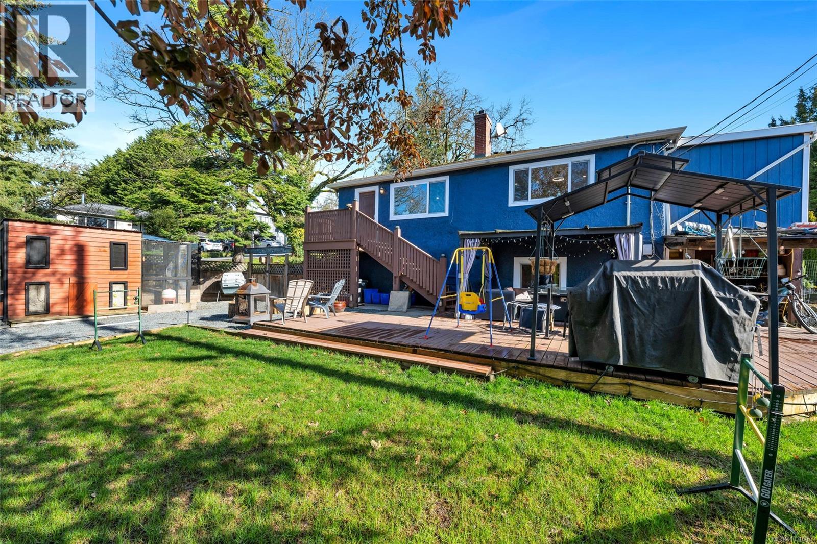  3111 Esson Road, Saanich