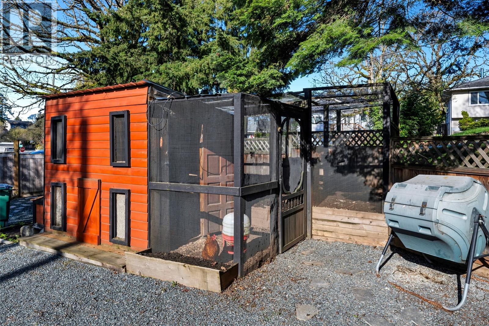  3111 Esson Road, Saanich