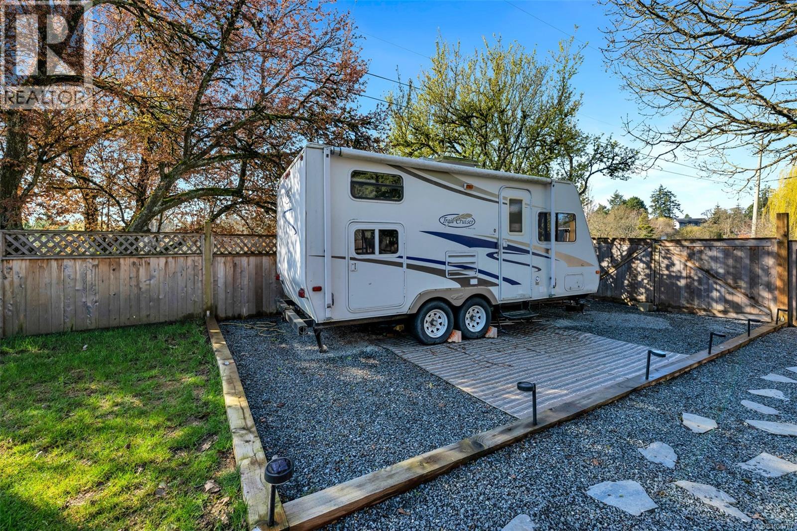  3111 Esson Road, Saanich