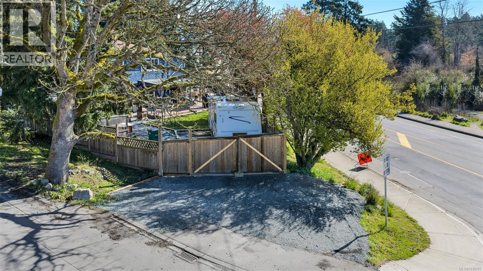  3111 Esson Road, Saanich