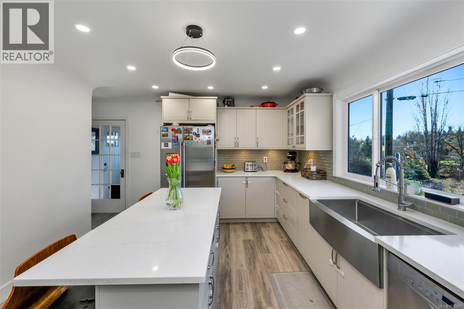  3111 Esson Road, Saanich