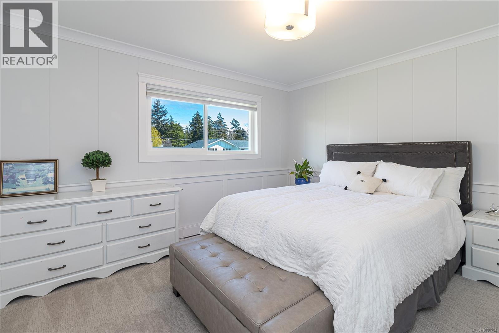  3960 Cherrilee Crescent, Saanich