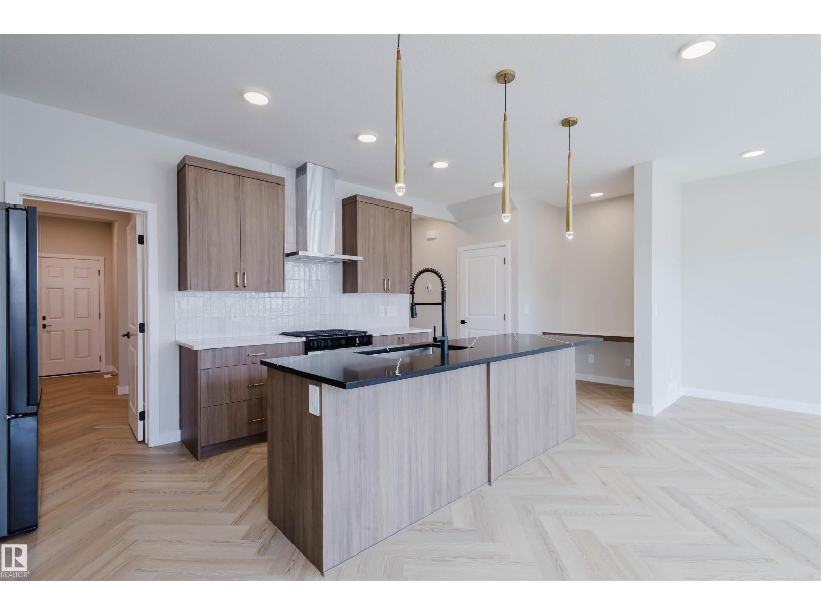 20632 43 AV NW, Edmonton