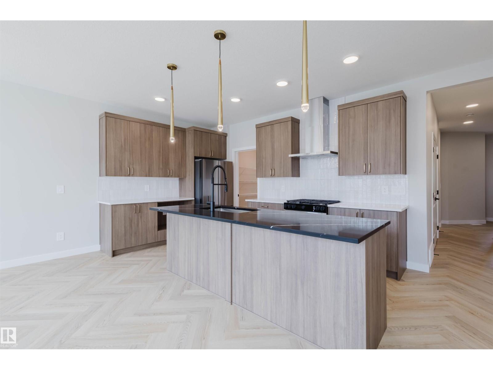 20632 43 AV NW, Edmonton