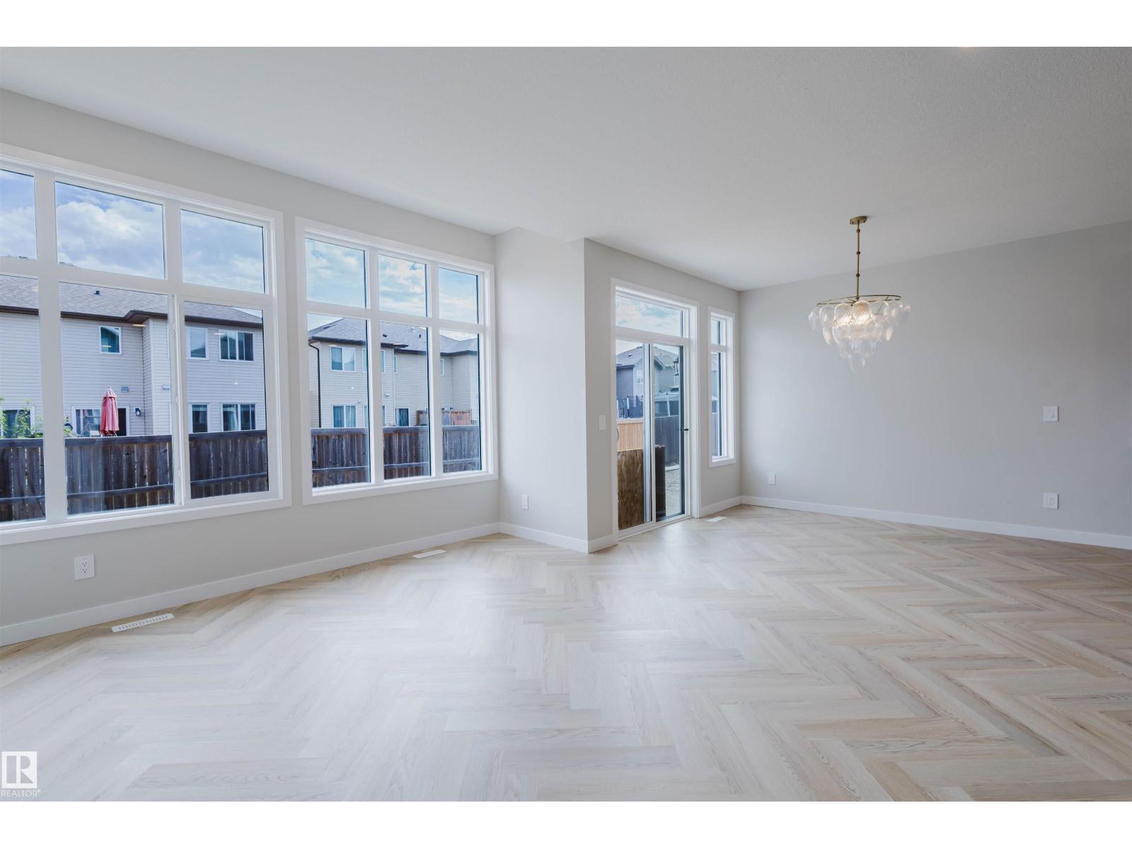 20632 43 AV NW, Edmonton