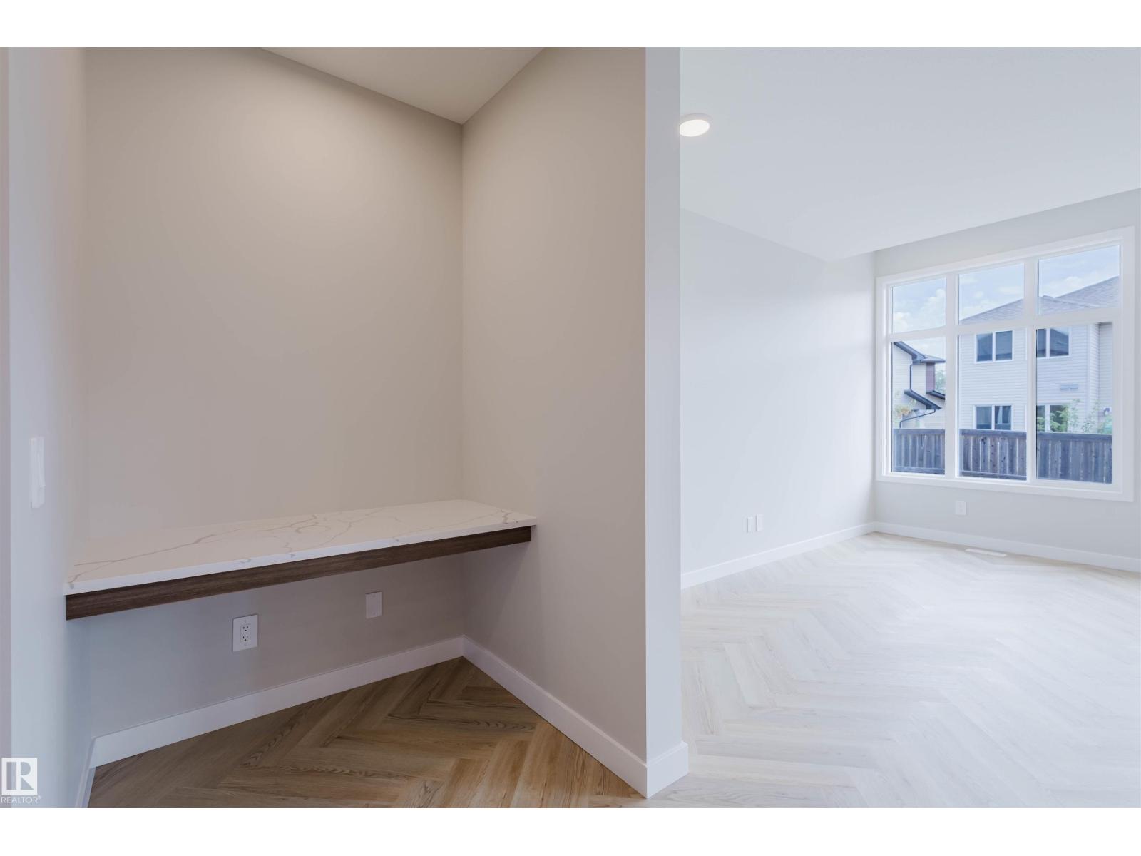 20632 43 AV NW, Edmonton