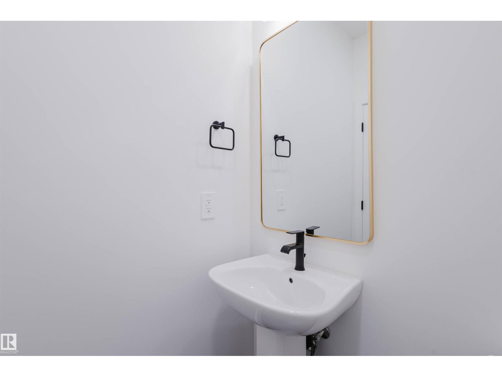 20632 43 AV NW, Edmonton