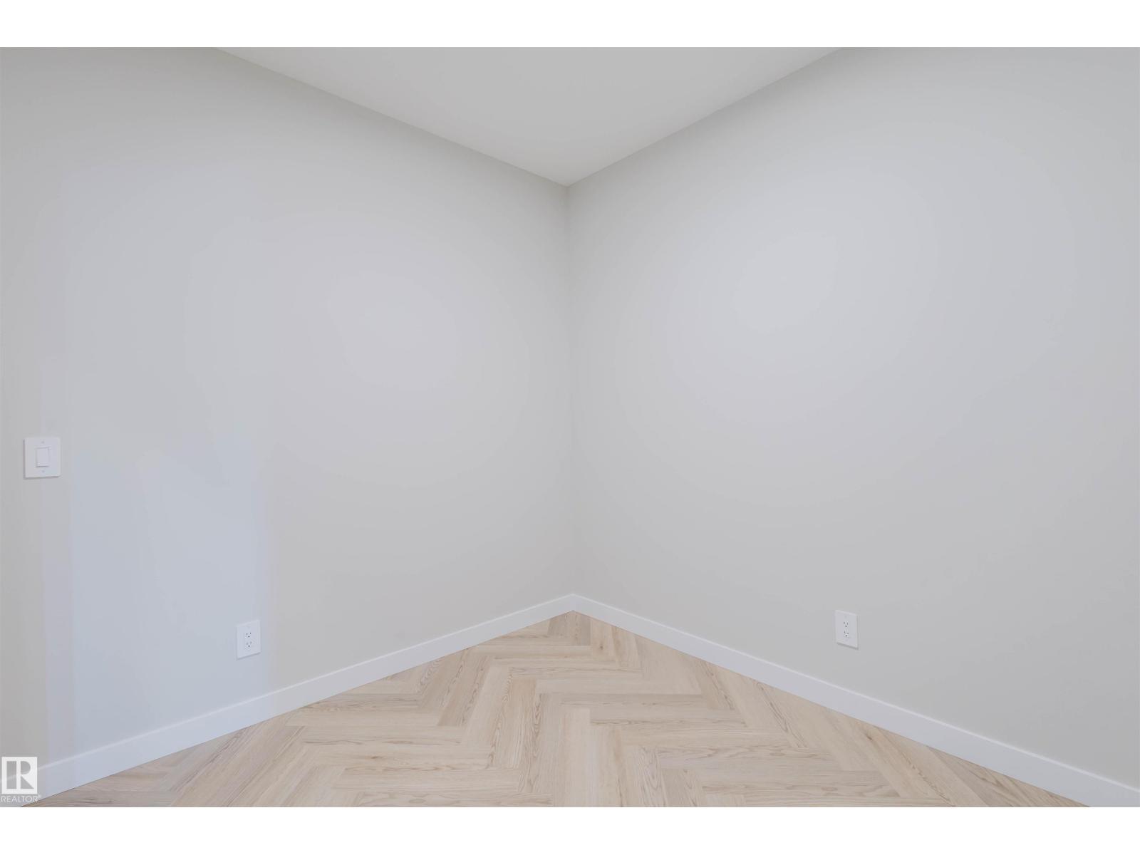 20632 43 AV NW, Edmonton