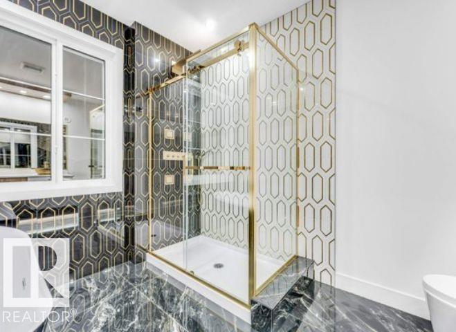 8418 MAYDAY LI SW, Edmonton