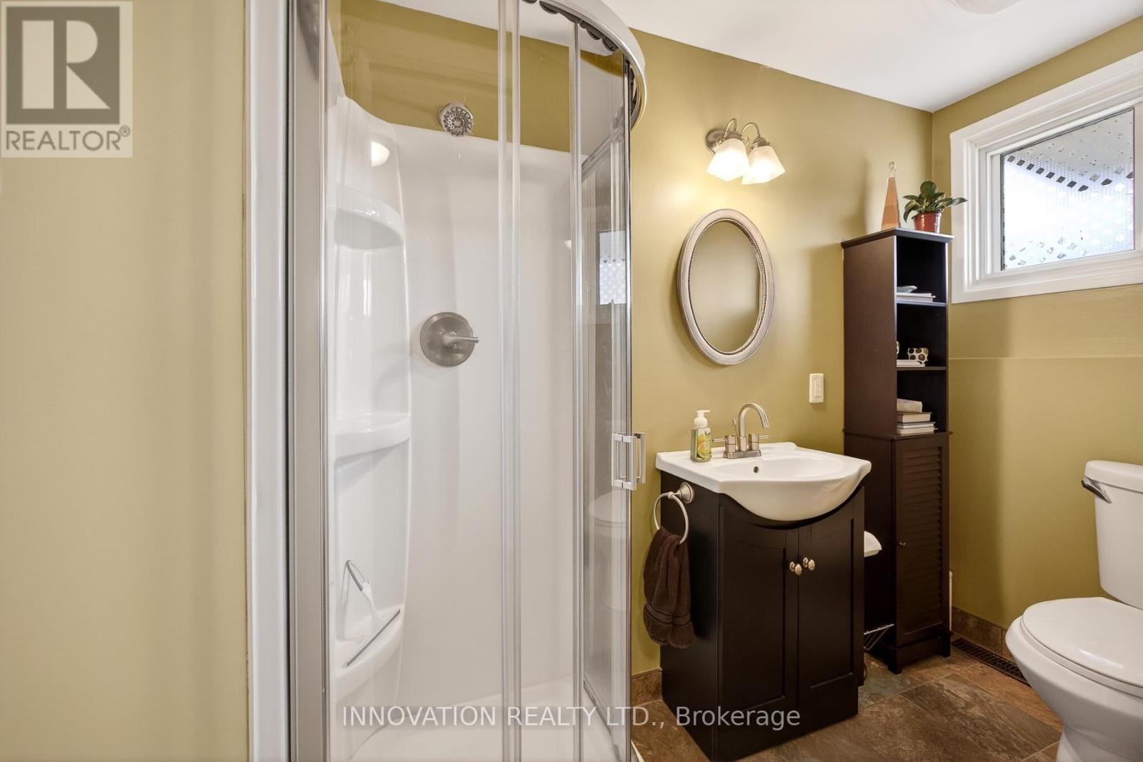 3 pc bath near guest bedroom