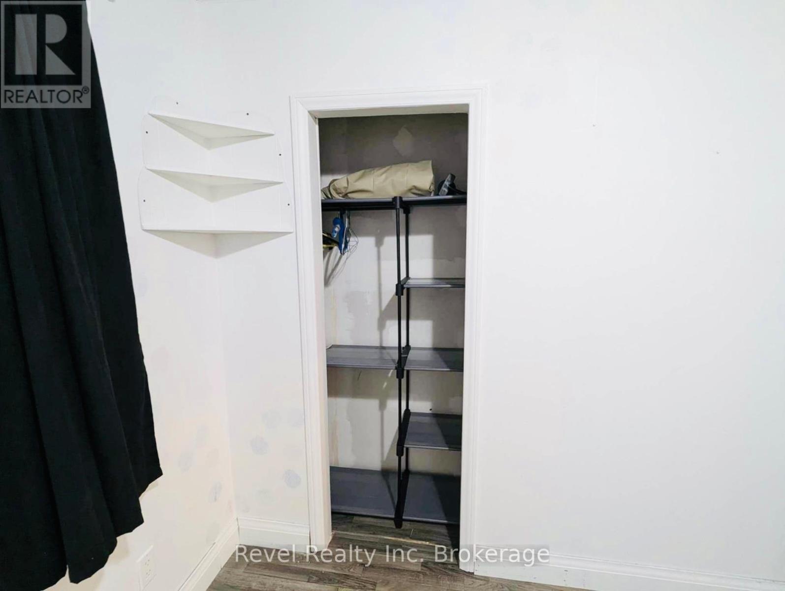 214 FOTHERINGHAM AVENUE - 17