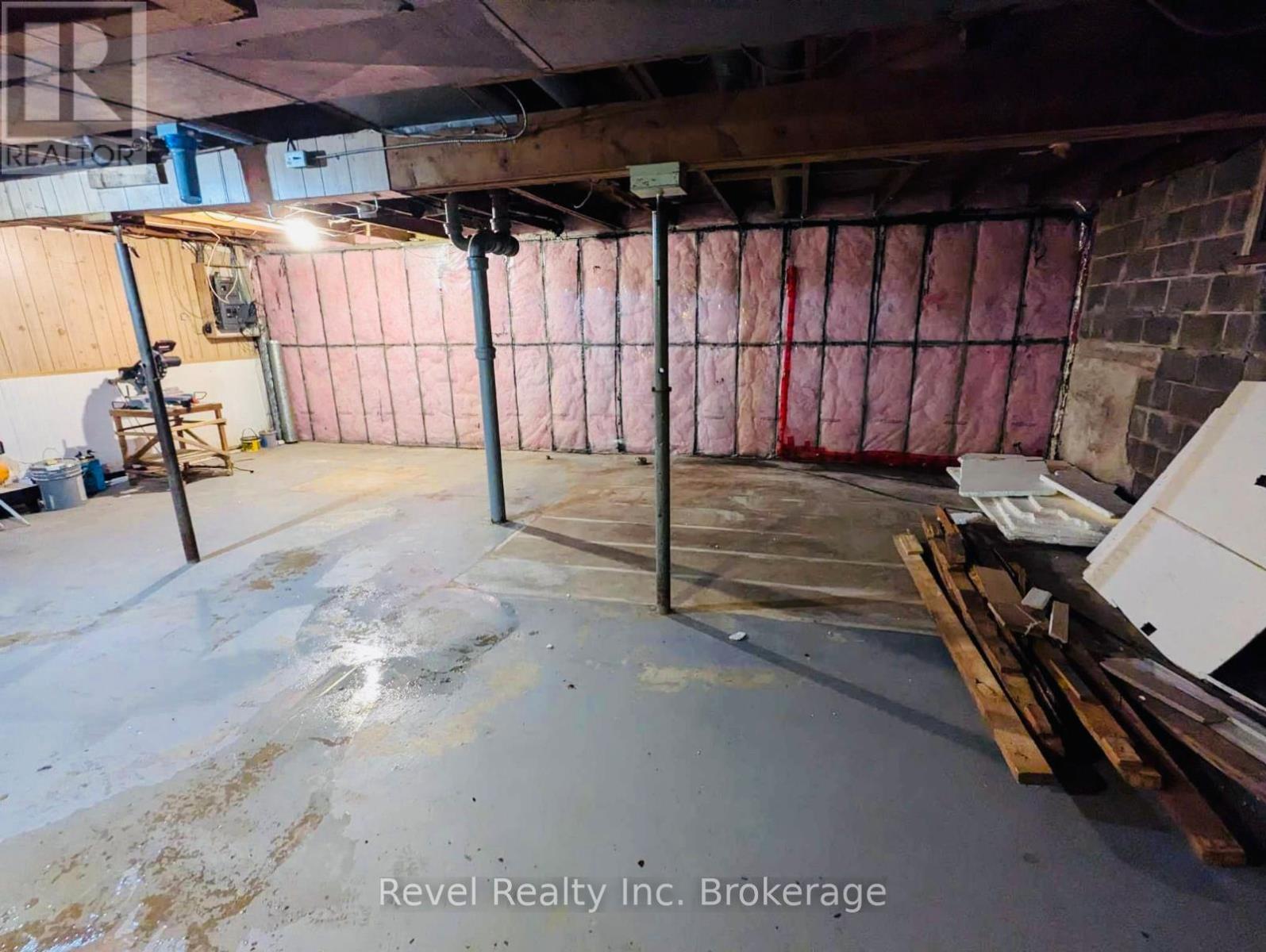 214 FOTHERINGHAM AVENUE - 26