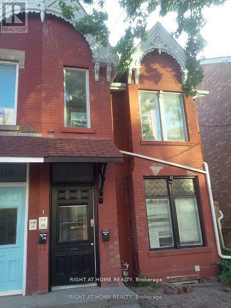 Listing photo of UNIT 2 - 210 MCCAUL STREET