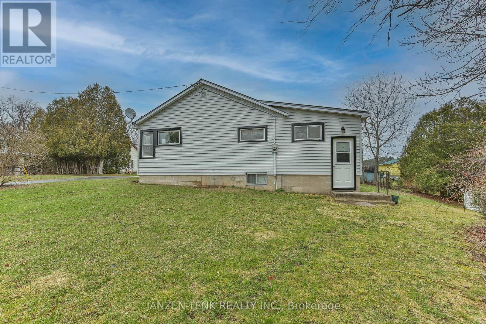 3 HOLTBY STREET Property Photo