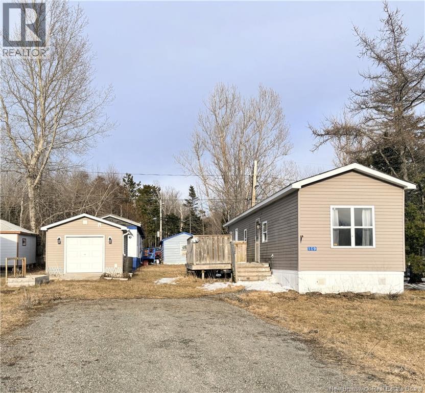 119 Biddington Avenue - 1