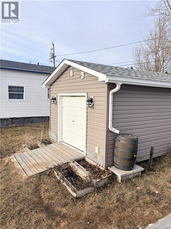 119 Biddington Avenue — photo 4