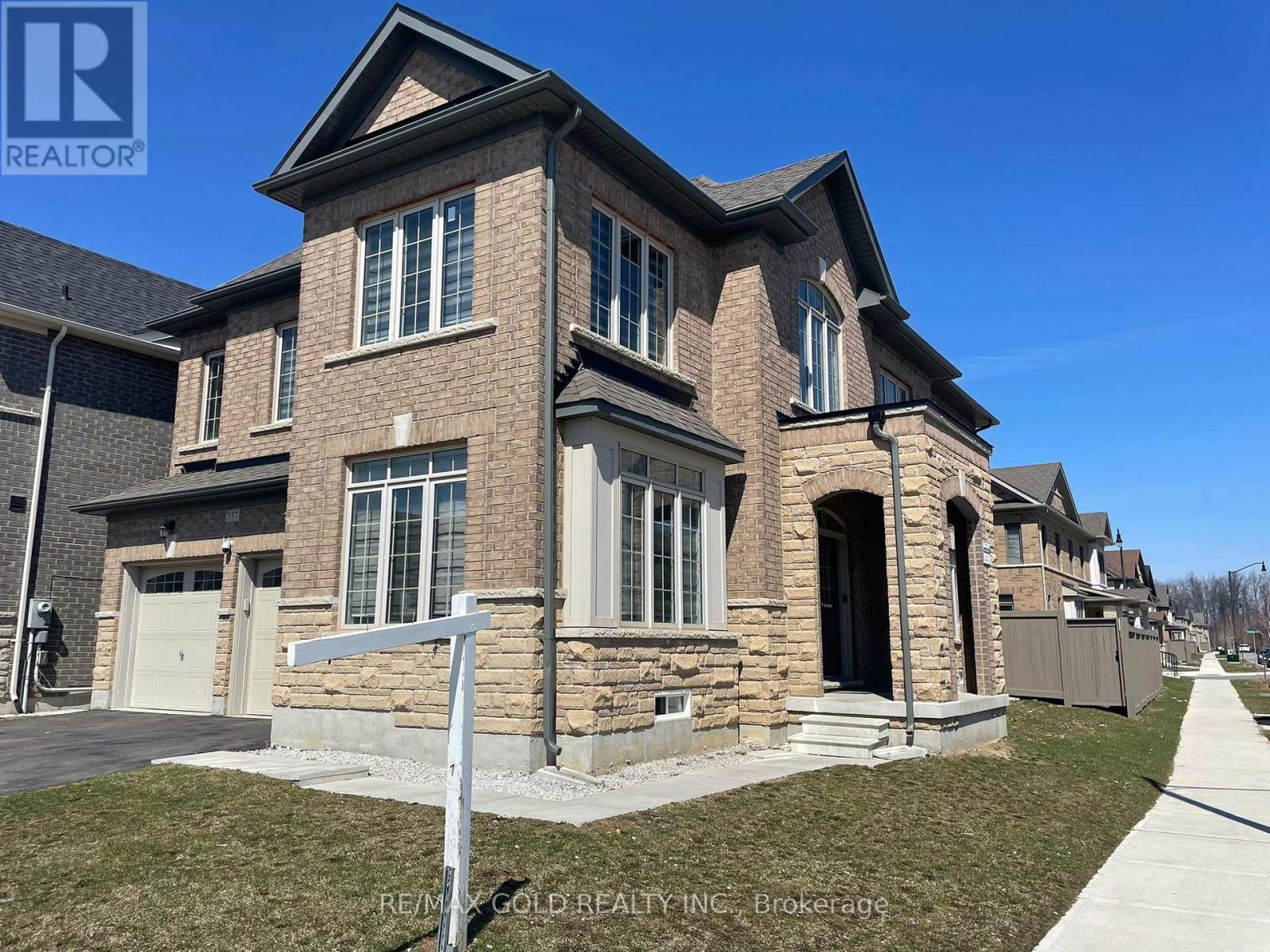 537 VETERANS DRIVE - 2