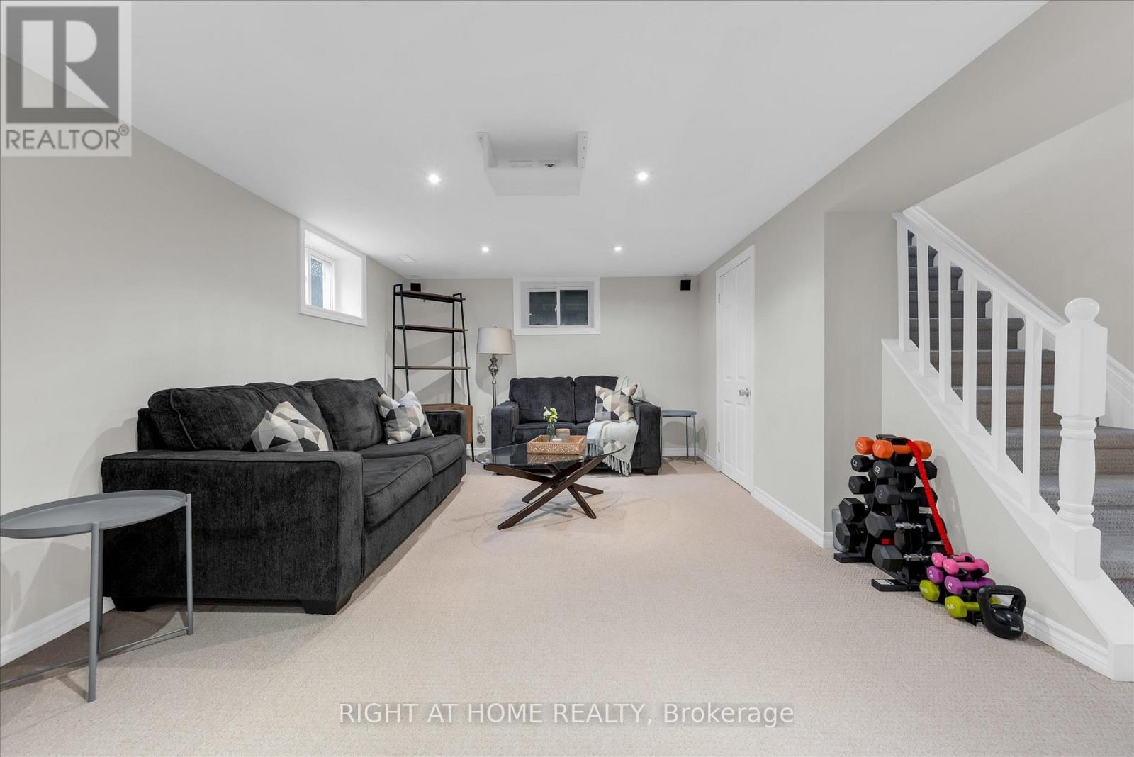 74 GLENVIEW DRIVE - 30