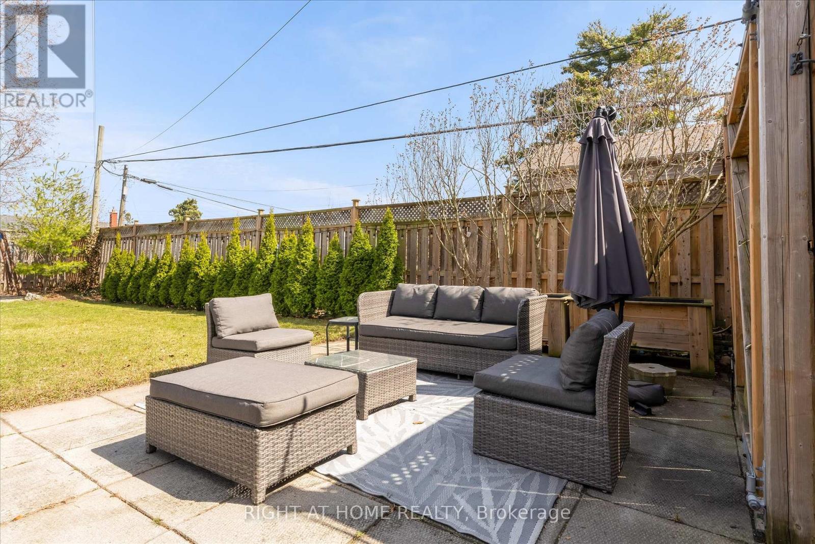 74 GLENVIEW DRIVE - 36