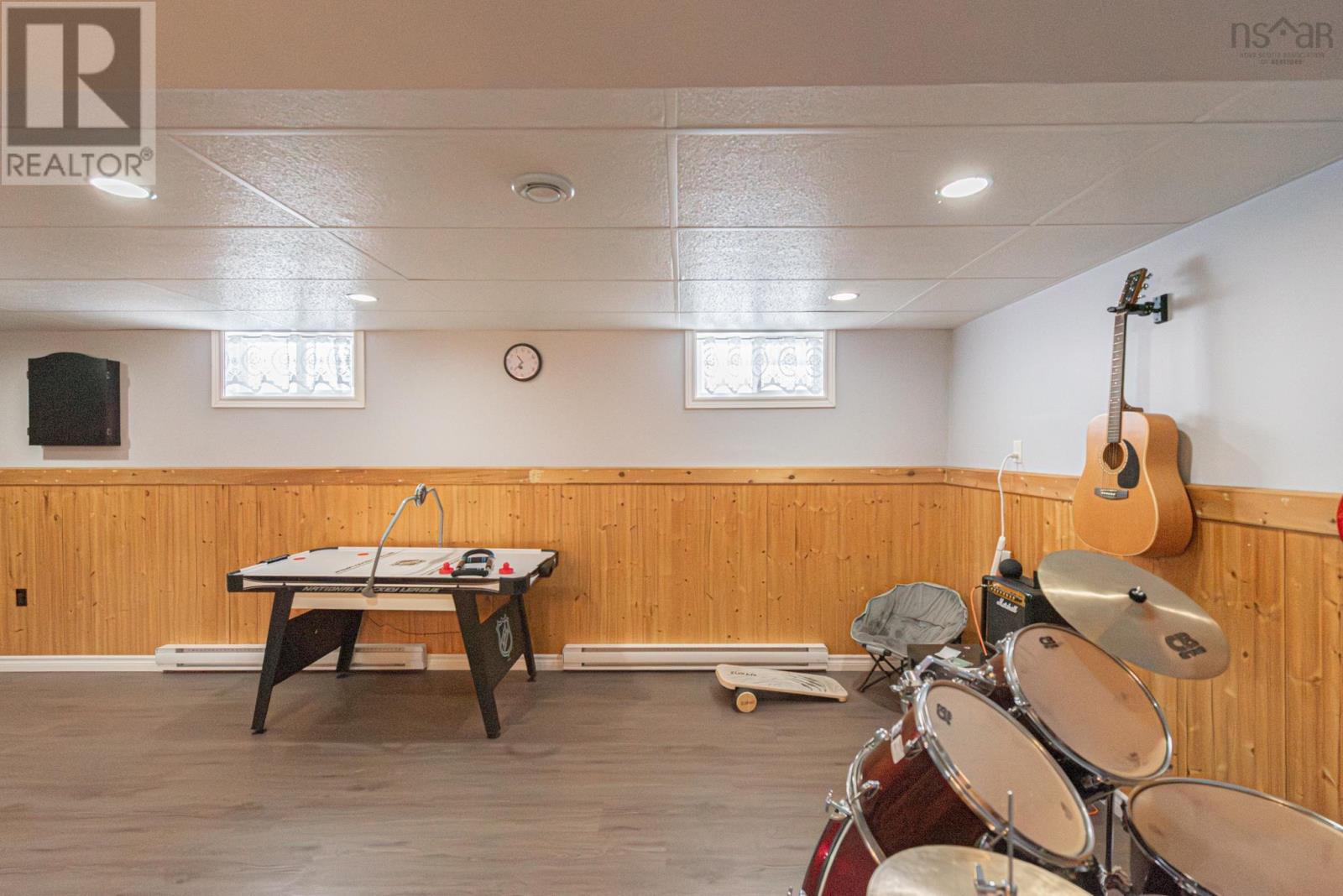 Property 24 of 39 of 9 Terrace Avenue