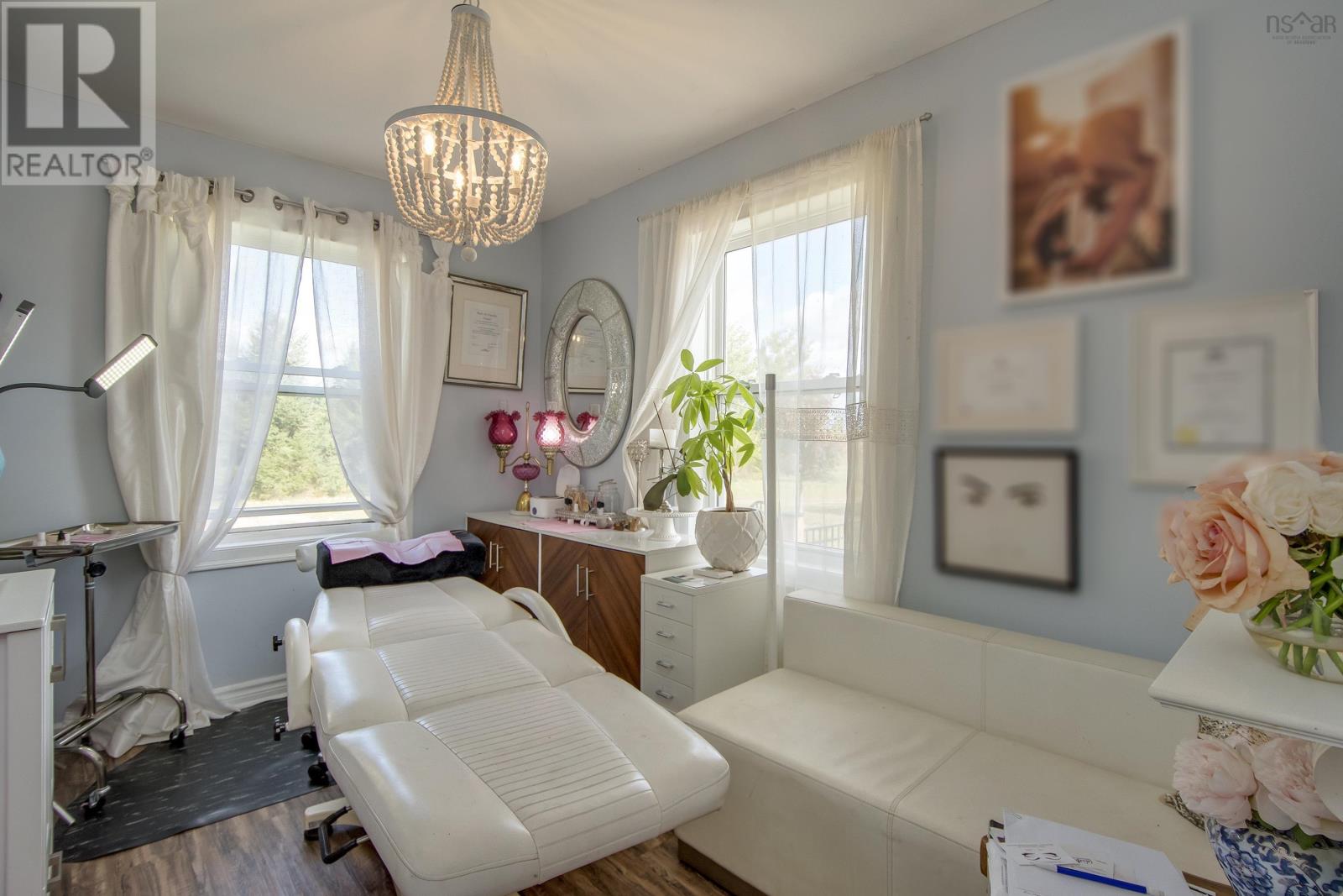 Property 7 of 49 of 120 Willow Avenue