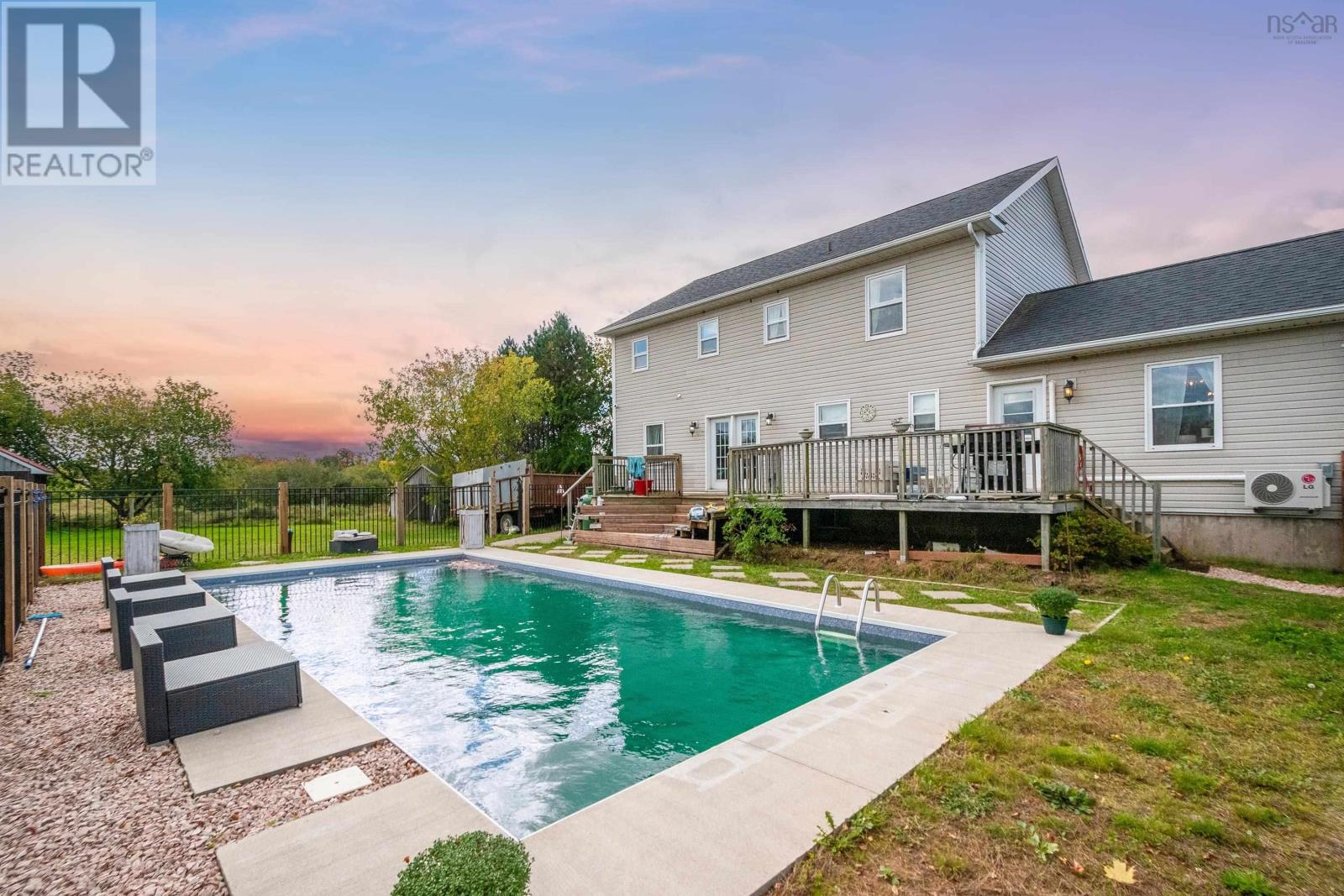 Property 40 of 49 of 120 Willow Avenue