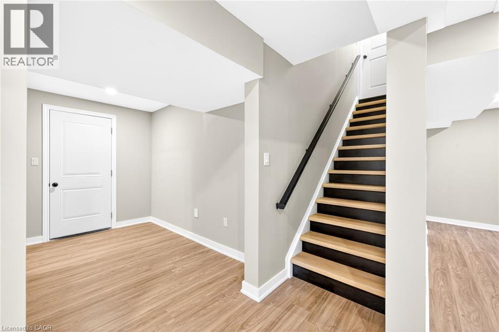 74 FARLEY Road - 39