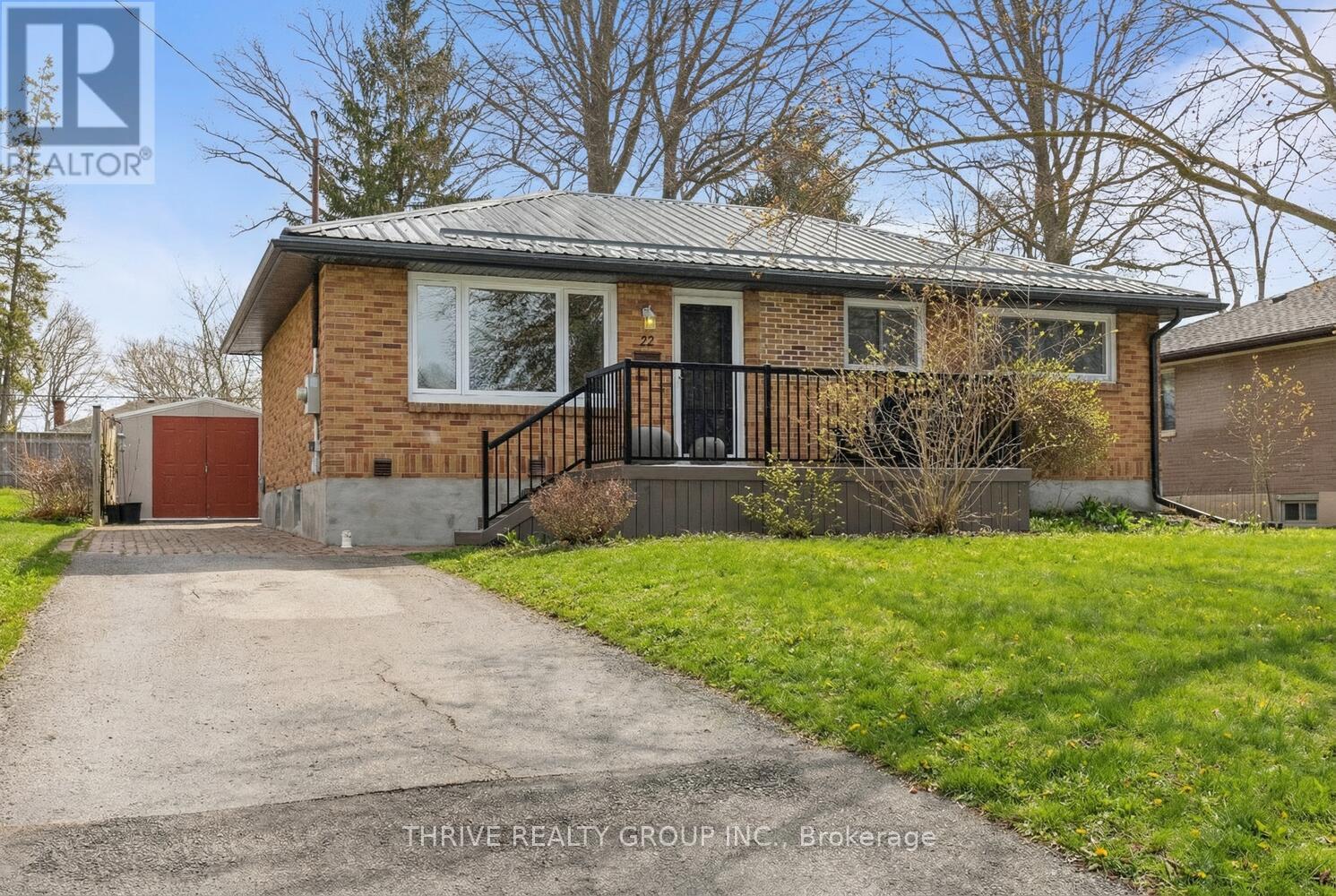 22 THORNCREST CRESCENT