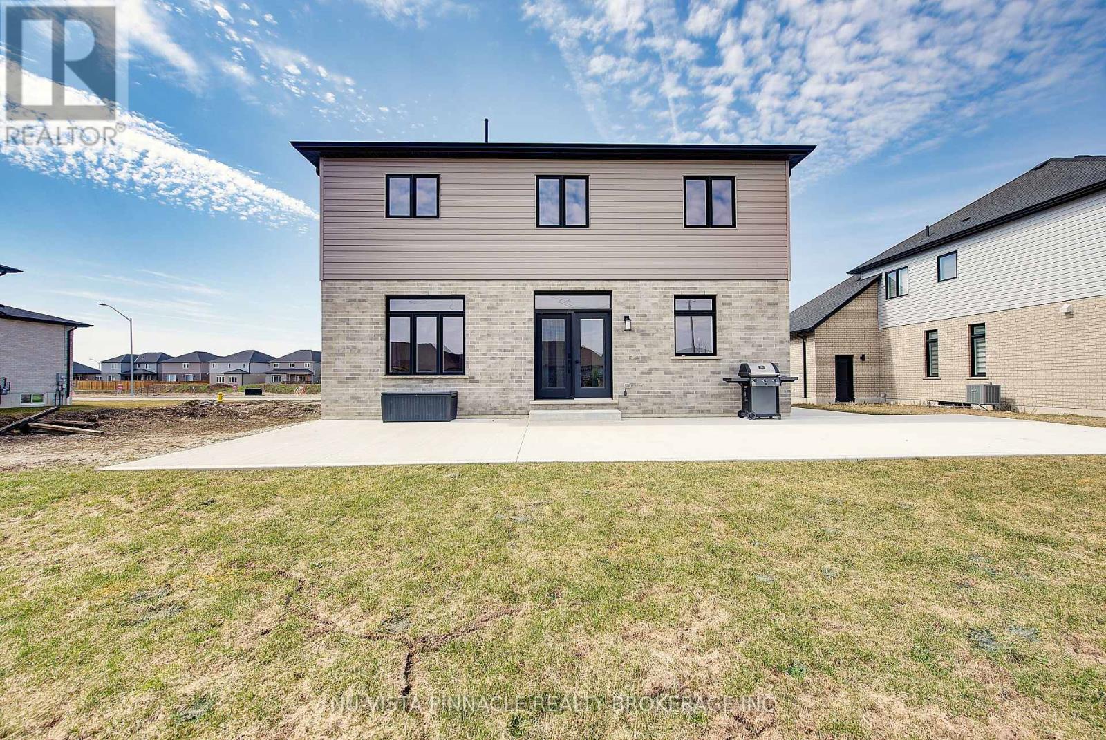 24 KELLY DRIVE - 36