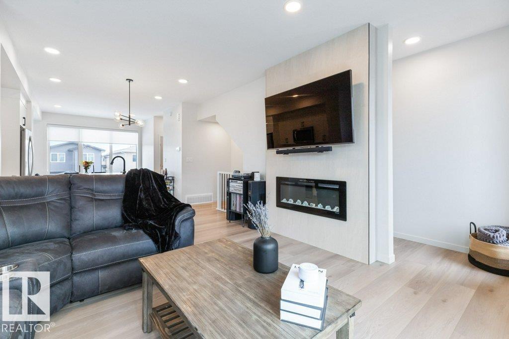 70 WESTWIND DR, Spruce Grove