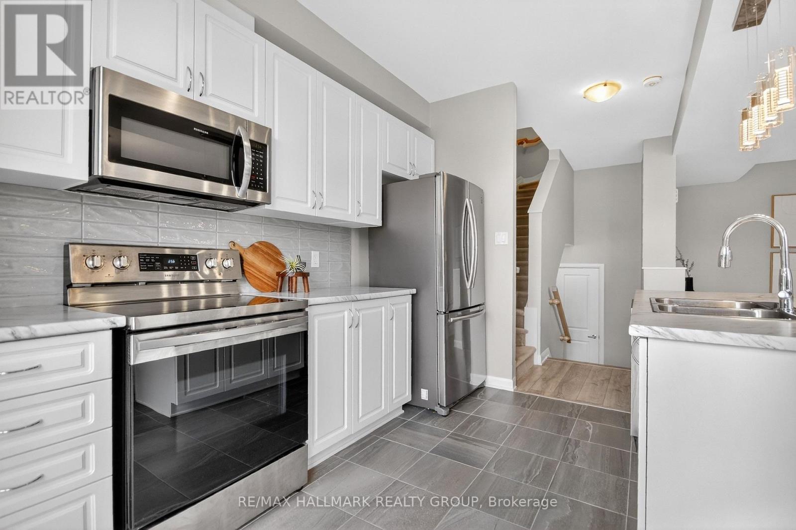 58 TEELIN CIRCLE - 20
