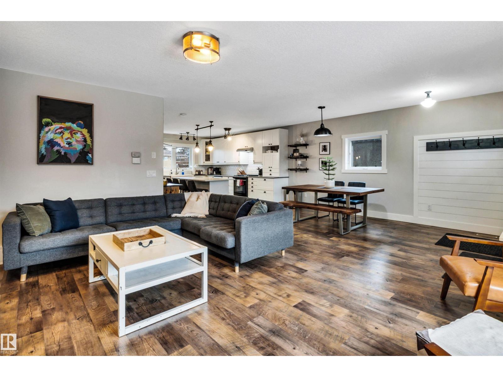 10430 148 ST NW, Edmonton