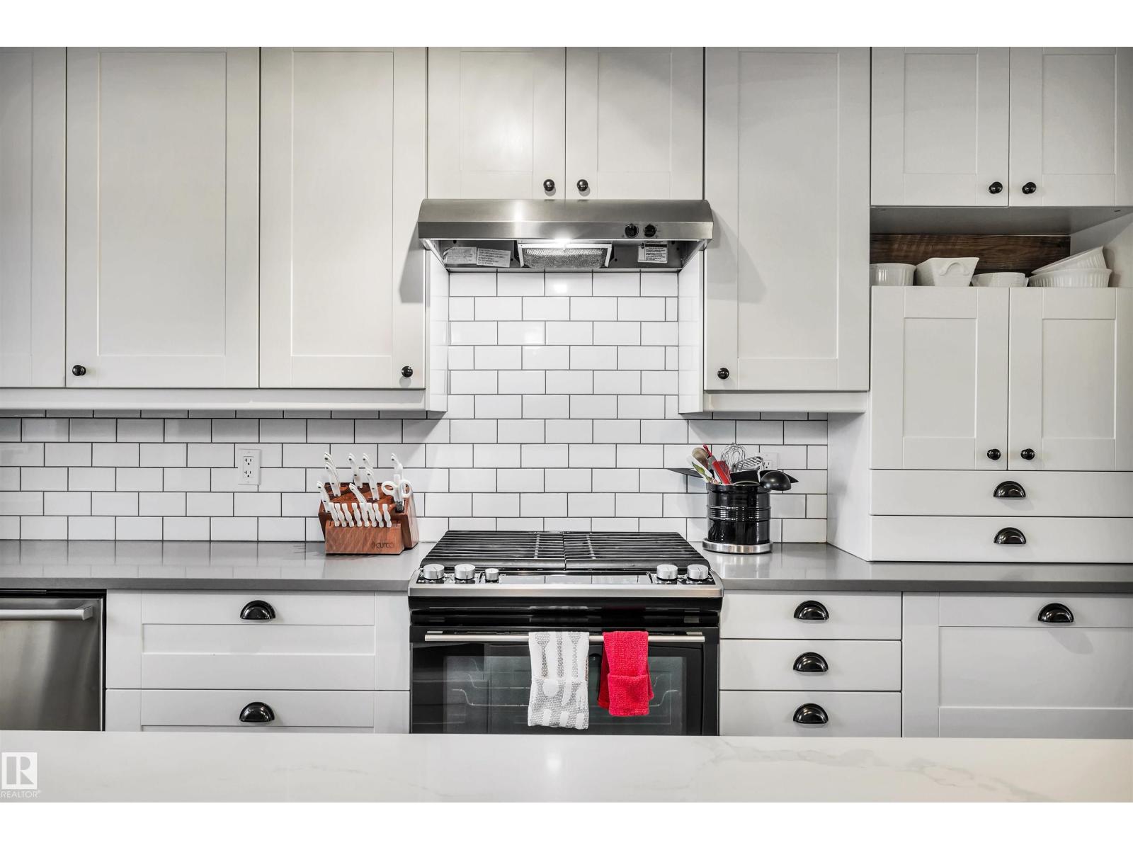 10430 148 ST NW, Edmonton